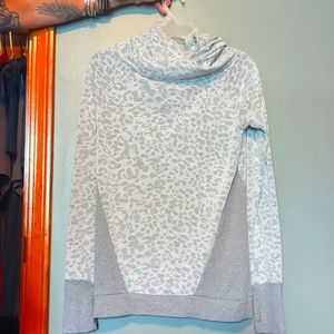 Women's sweater